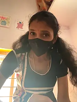 Snapshot of sweetreddy-02 chatting on 09/20/25, 06:58 sweetreddy-02 online show from 09/20/25, 06:58