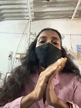 Snapshot of sweetreddy-02 chatting on 09/23/25, 05:21 sweetreddy-02 online show from 09/23/25, 05:21