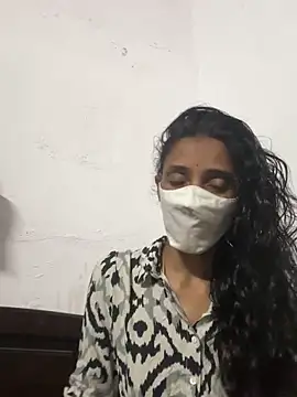 Snapshot of sweetreddy-02 chatting on 10/29/25, 06:26 sweetreddy-02 online show from 10/29/25, 06:26