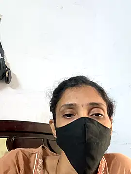 Snapshot of sweetreddy-02 chatting on 11/08/25, 05:51 sweetreddy-02 online show from 11/08/25, 05:51