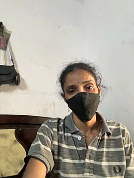 Snapshot of sweetreddy-02 chatting on 11/11/25, 07:41 sweetreddy-02 online show from 11/11/25, 07:41