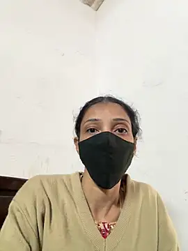 Snapshot of sweetreddy-02 chatting on 12/21/25, 04:19 sweetreddy-02 online show from 12/21/25, 04:19