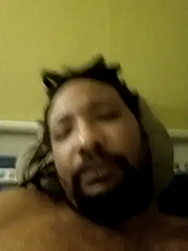 Snapshot of romero115 chatting on 12/20/25, 08:21 romero115 online show from 12/20/25, 08:21