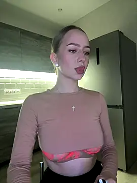 Snapshot of MissOyee chatting on 01/06/26, 07:17 MissOyee online show from 01/06/26, 07:17