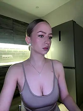 Snapshot of MissOyee chatting on 01/16/26, 07:18 MissOyee online show from 01/16/26, 07:18