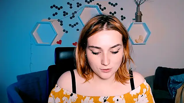 casey meow  online show from 10/17/25, 05:32