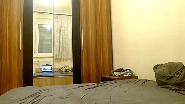 Snapshot of Squirtybaby0229 chatting on 11/19/25, 05:13 Squirtybaby0229 online show from 11/19/25, 05:13