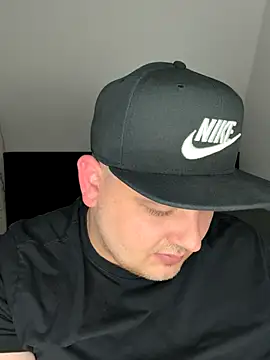 xXLustMolchXx online show from 09/24/25, 04:32