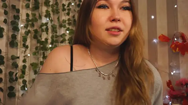 Snapshot of cheeky_cherry_juice chatting on 11/03/25, 01:01 cheeky cherry juice online show from 11/03/25, 01:01