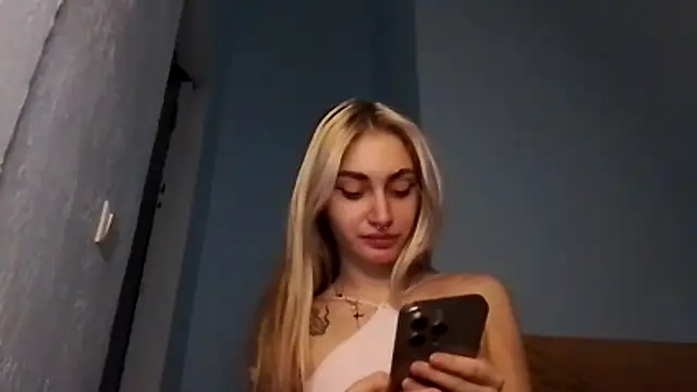 lesyawhite online show from 11/13/25, 12:26