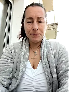 Snapshot of bichota85 chatting on 02/04/26, 10:43 bichota85 online show from 02/04/26, 10:43