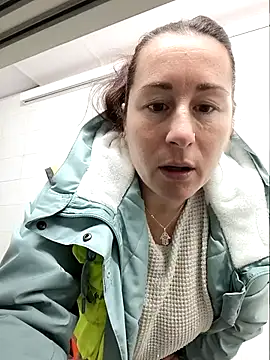 Snapshot of bichota85 chatting on 02/05/26, 10:31 bichota85 online show from 02/05/26, 10:31