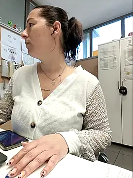 Snapshot of bichota85 chatting on 02/27/26, 10:48 bichota85 online show from 02/27/26, 10:48