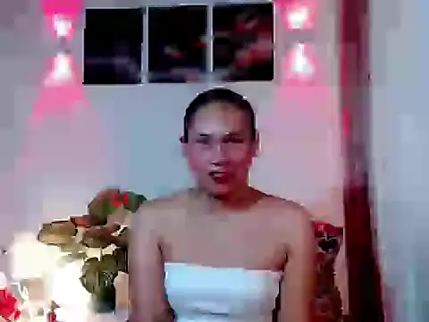 Snapshot of Your_ultimateloverxx chatting on 02/18/26, 11:33 Your ultimateloverxx online show from 02/18/26, 11:33