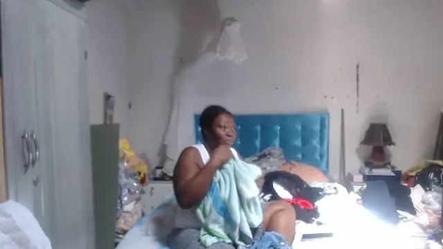 Snapshot of rachelexoticgirl chatting on 05/22/26, 06:24 rachelexoticgirl online show from 05/22/26, 06:24