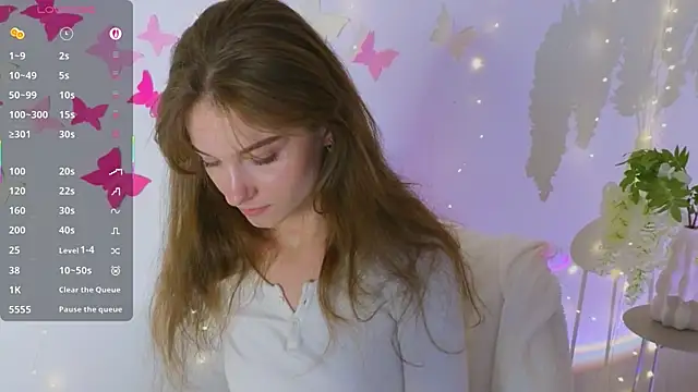 Snapshot of Katyaa_Lover chatting on 11/06/25, 05:03 Katyaa Lover online show from 11/06/25, 05:03