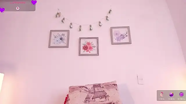 Snapshot of mely_rosse_ chatting on 06/17/26, 01:01 mely rosse online show from 06/17/26, 01:01