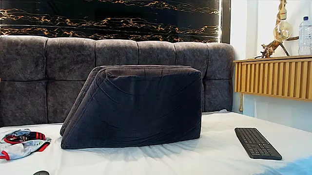 JeergMuscle online show from 04/01/26, 05:08