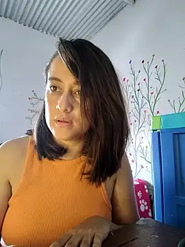 valery506 online show from 10/18/25, 05:57