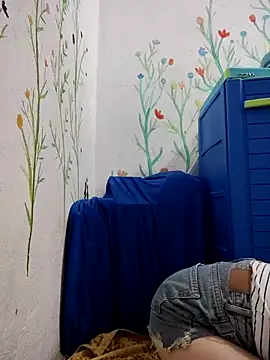 valery506 online show from 12/03/25, 01:42