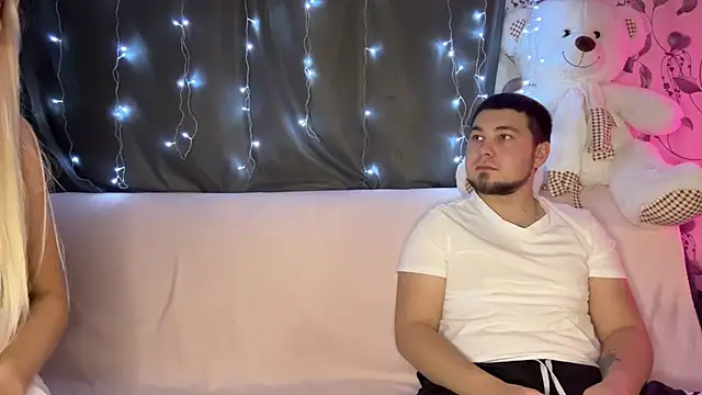 Snapshot of coupleinspire chatting on 12/04/25, 08:39 coupleinspire online show from 12/04/25, 08:39