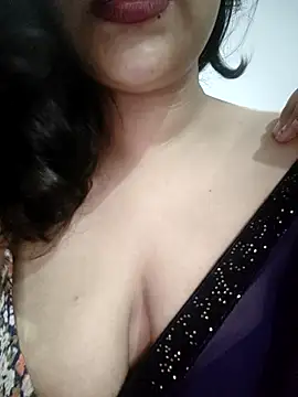 Snapshot of Bhaavyasingh chatting on 09/21/25, 08:32 Bhaavyasingh online show from 09/21/25, 08:32