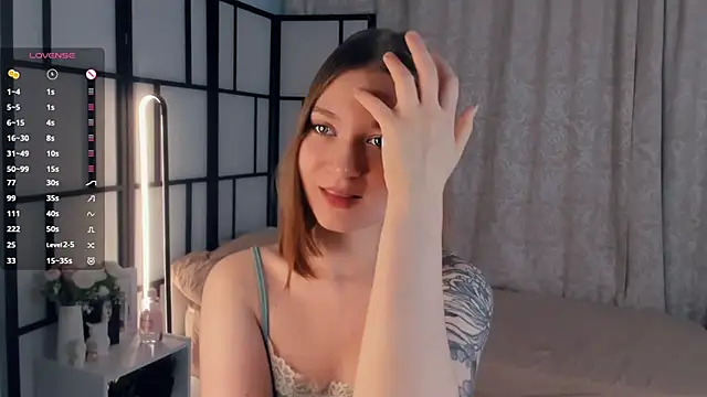 Snapshot of JinnySitts chatting on 11/22/25, 11:04 JinnySitts online show from 11/22/25, 11:04