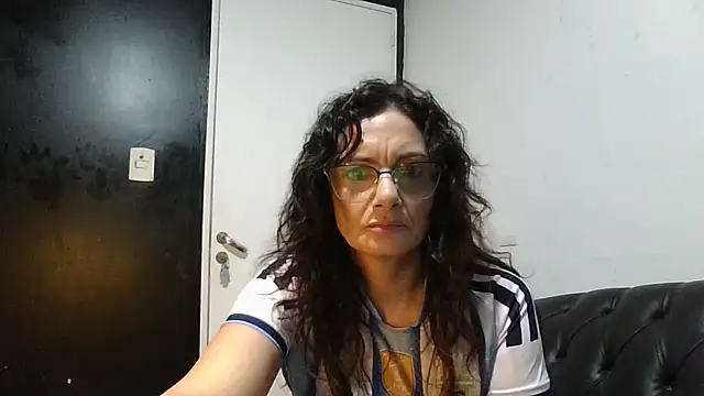 Snapshot of dulcefanny chatting on 07/04/26, 02:07 dulcefanny online show from 07/04/26, 02:07