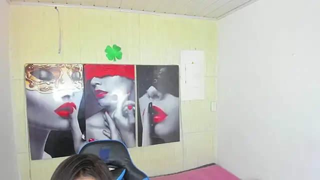 Snapshot of kristel_19 chatting on 10/16/25, 07:37 kristel 19 online show from 10/16/25, 07:37