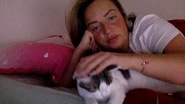 QueenStacyxox online show from 09/24/25, 08:28