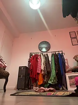 QueenStacyxox online show from 10/06/25, 08:17