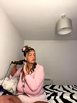 QueenStacyxox online show from 10/12/25, 11:42