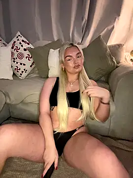 BelleXx online show from 11/16/25, 01:55