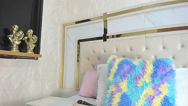 Snapshot of mia_vy chatting on 01/08/26, 07:16 mia vy online show from 01/08/26, 07:16