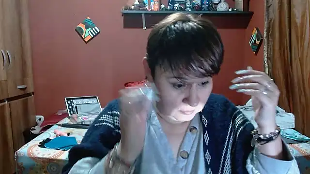 Snapshot of Sasharosee2 chatting on 01/07/26, 12:07 Sasharosee2 online show from 01/07/26, 12:07