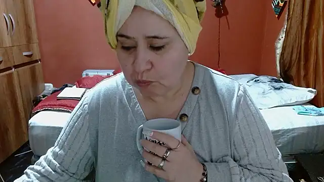 Snapshot of Sasharosee2 chatting on 01/10/26, 12:07 Sasharosee2 online show from 01/10/26, 12:07