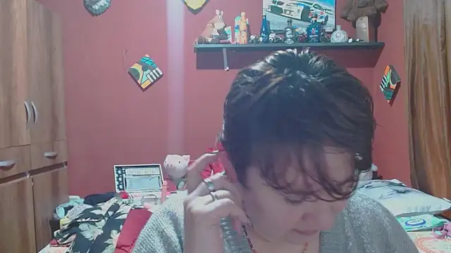 Snapshot of Sasharosee2 chatting on 02/04/26, 12:22 Sasharosee2 online show from 02/04/26, 12:22