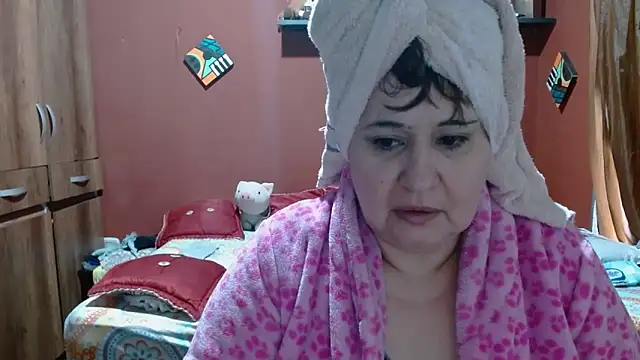 Snapshot of Sasharosee2 chatting on 02/05/26, 12:10 Sasharosee2 online show from 02/05/26, 12:10