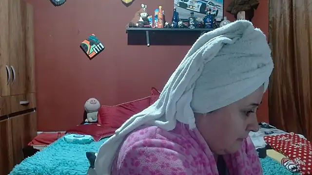 Snapshot of Sasharosee2 chatting on 02/14/26, 12:13 Sasharosee2 online show from 02/14/26, 12:13