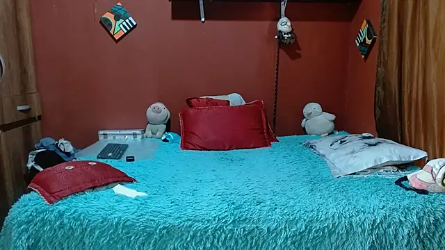 Snapshot of Sasharosee2 chatting on 02/20/26, 01:11 Sasharosee2 online show from 02/20/26, 01:11