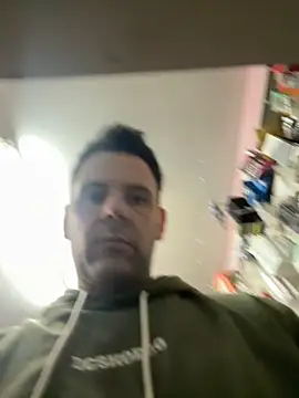 Ezeveron online show from 10/07/25, 12:41