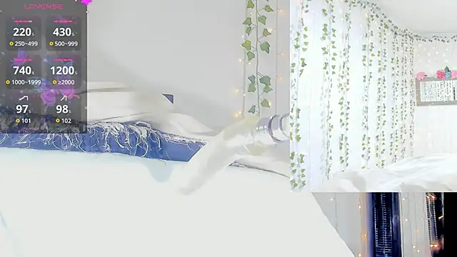 Ashley  Jones   online show from 03/26/26, 09:04