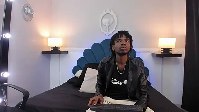 AllexJacob online show from 09/19/25, 12:50