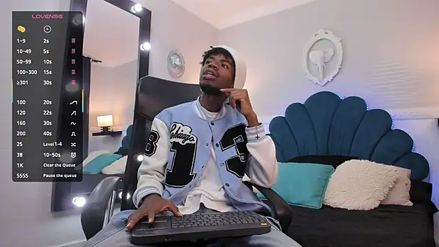 AllexJacob online show from 10/25/25, 01:07