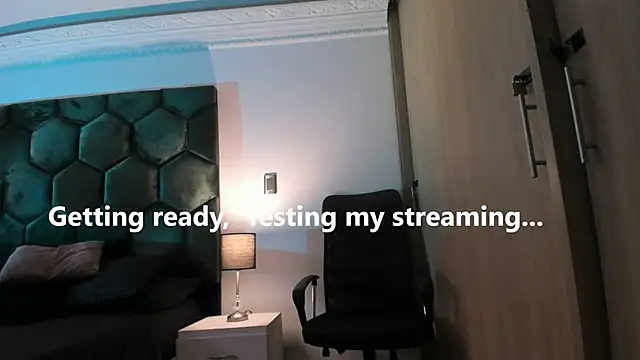 Snapshot of AllexJacob chatting on 05/08/26, 04:45 AllexJacob online show from 05/08/26, 04:45