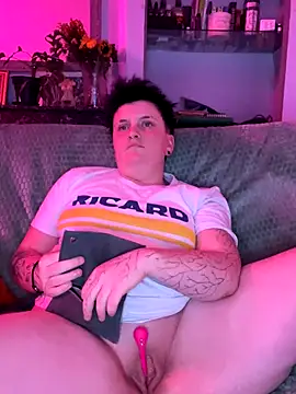 Snapshot of captaine_pioupiou chatting on 11/02/25, 09:50 captaine pioupiou online show from 11/02/25, 09:50