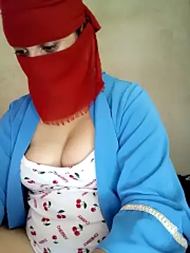 Snapshot of Sousou-24 chatting on 11/25/25, 01:11 Sousou-24 online show from 11/25/25, 01:11