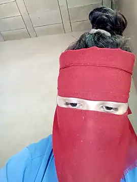 Snapshot of Sousou-24 chatting on 12/04/25, 11:52 Sousou-24 online show from 12/04/25, 11:52