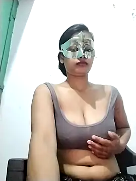 ms-naina online show from 11/29/25, 06:00