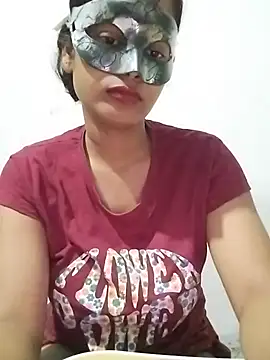 Snapshot of ms-naina chatting on 06/30/26, 06:31 ms-naina online show from 06/30/26, 06:31